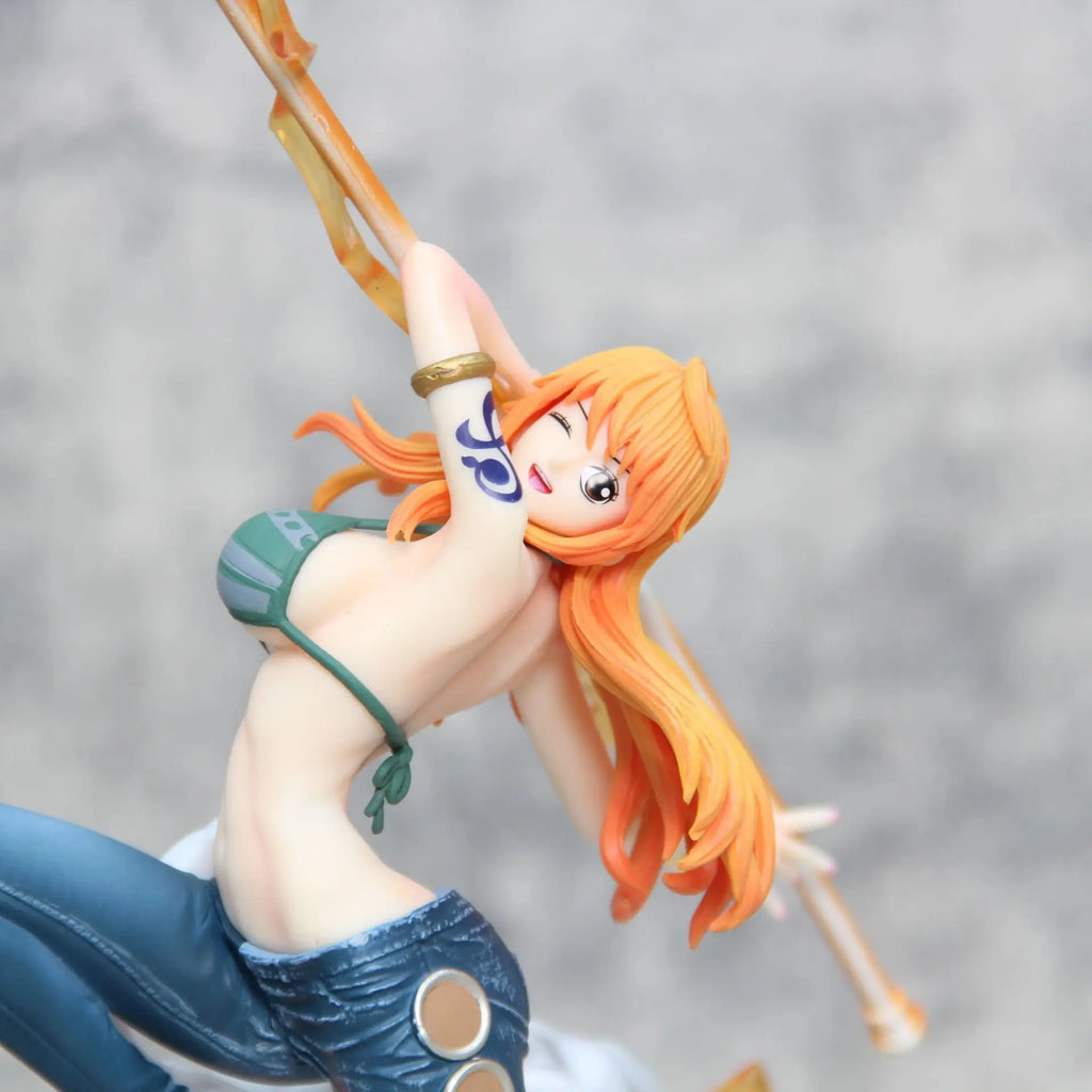 One Piece Nami Anime Sammelfigur 29 cm – Detail
